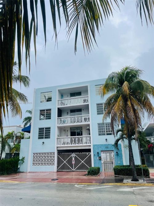 apt-302-335 Collins Ave, Miami Beach, FL, 33139-6920 | Card Image