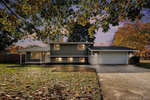 2304 Judith Ct, Midland, MI, 48642-4751 | Card Image