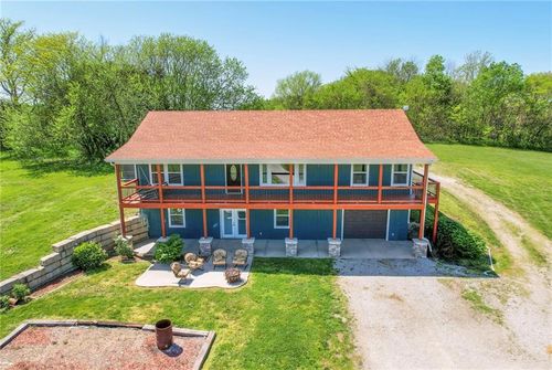 30960 Somerset Rd, Paola, KS, 66071-8439 | Card Image