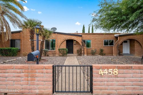4458 E Fort Lowell Rd, Tucson, AZ, 85712-1107 | Card Image