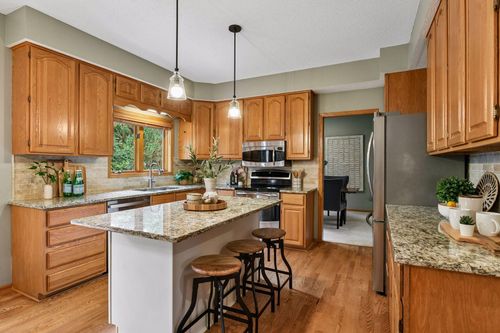 1929 Woodstone Dr, Victoria, MN, 55386-9637 | Card Image