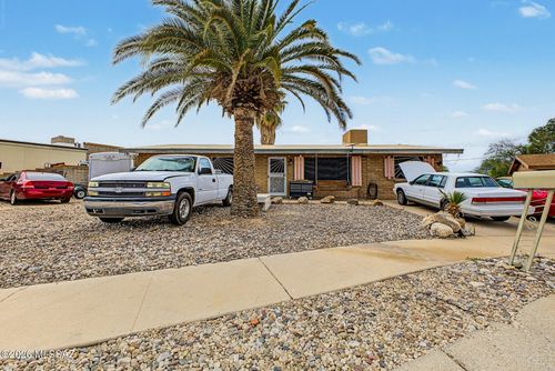 8617 E 4th St, Tucson, AZ, 85710-2511 | Card Image