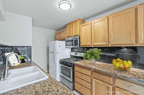 2-4706 Greenholme Dr, Sacramento, CA, 95842-3231 | Card Image