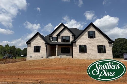 5084 Southern Pines Dr, Kernersville, NC, 27284-0014 | Card Image