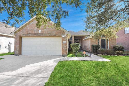 15511 Seminole Canyon Dr, Sugar Land, TX, 77498-7350 | Card Image
