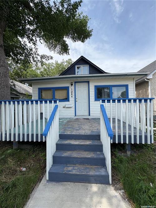 1944 Wallace St, Regina, SK, S4N4A2 | Card Image
