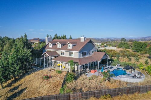 182 Oak Ridge Dr, Valley Springs, CA, 95252-8619 | Card Image