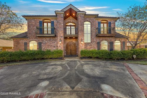 113 Hoyt Ave, Crowley, LA, 70526-6714 | Card Image