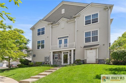 2105-2105 Ethan Ln, Highland Park, NJ, 08904-1668 | Card Image