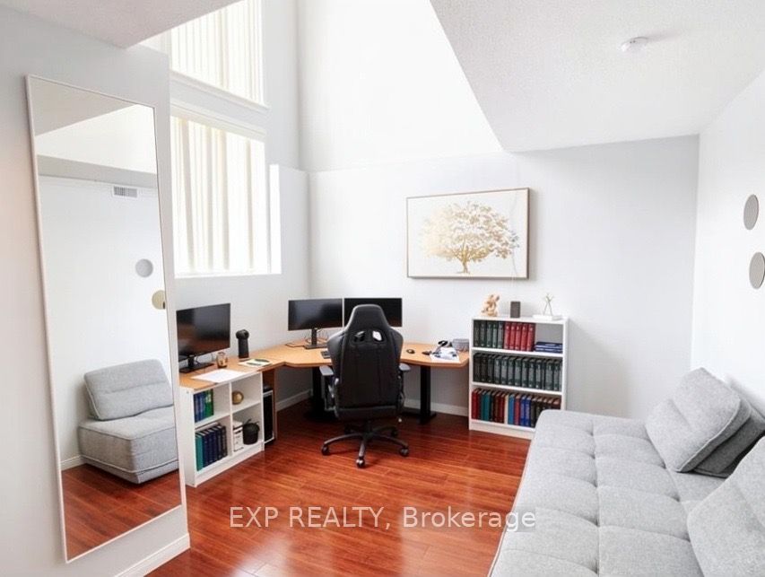 Residential in Hunt Club - South Keys and Area 5
