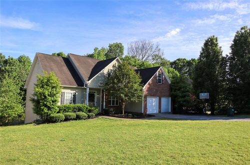 110 Granny Smith Dr Se, Calhoun, GA, 30701-4583 | Card Image