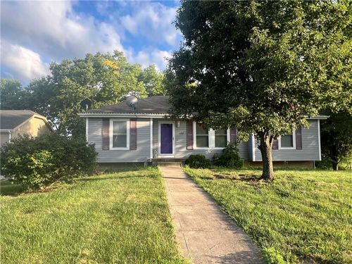102 Carson Cir, Excelsior Springs, MO, 64024-2846 | Card Image