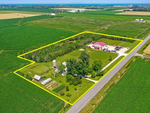 3106 E County Highway V Rd, Mishicot, WI, 54228 | Card Image