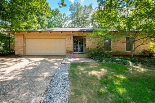 11223 Yosemite Valley Dr, Little Rock, AR, 72212-3556 | Card Image