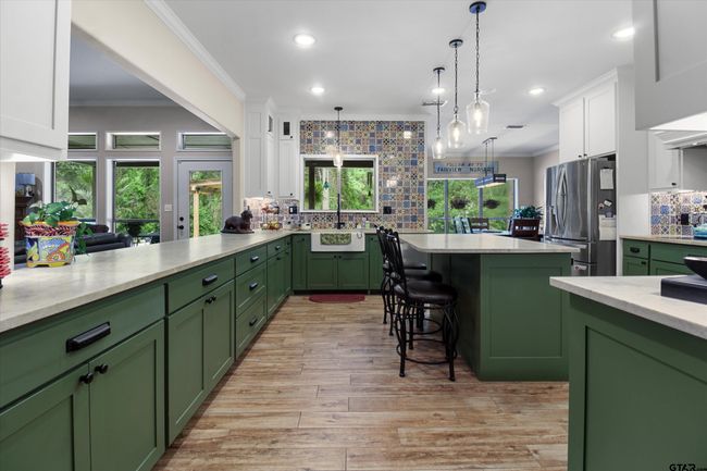 18551 Lazy Ln, House other with 5 bedrooms, 4 bathrooms and null parking in Flint TX | Image 11