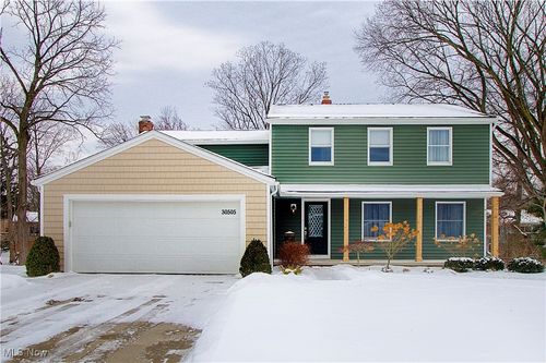 30505 Willoway Ln, Bay Village, OH, 44140-1768 | Card Image