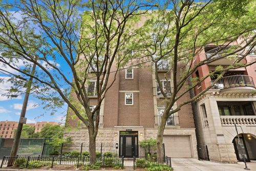 3s-1422 N Orleans St, Chicago, IL, 60610-5868 | Card Image