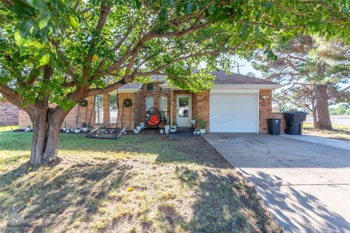 3949 Notre Dame Cir, Abilene, TX, 79602-7485 | Card Image