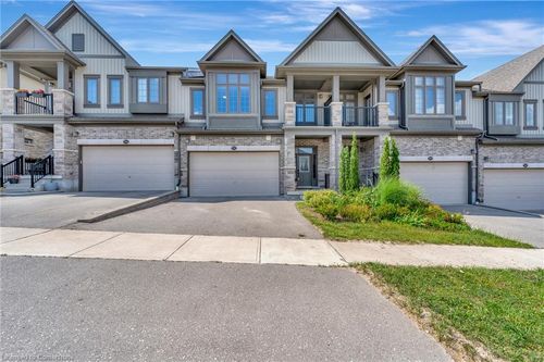 592 Mayapple St, Waterloo, ON, N2V0E3 | Card Image