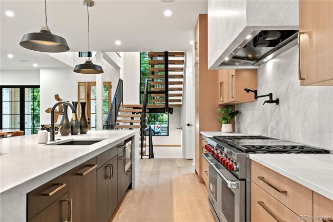 1238 S Saint Paul St, House other with 4 bedrooms, 6 bathrooms and 3 parking in Denver CO | Image 11