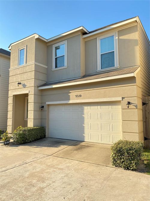 9510 Cedarpost Square St, Houston, TX, 77055-6545 | Card Image