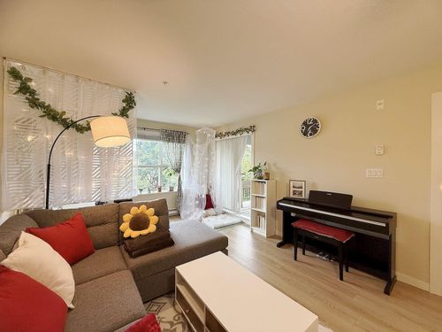 2f-5775 Irmin St, Burnaby, BC, V5J0C3 | Card Image