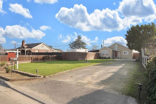 3512 Riverside Drive, Riverbank, CA, 95367 | Card Image