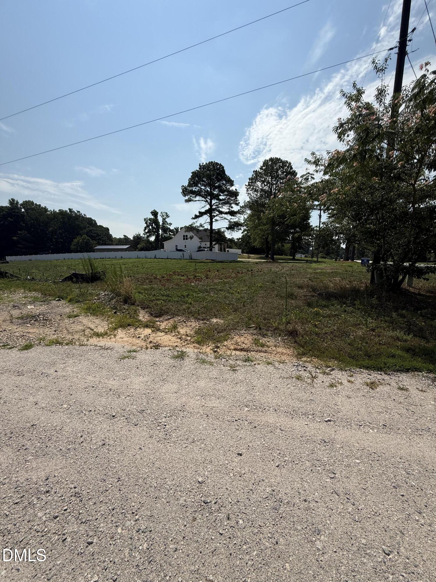Land in Zebulon 4