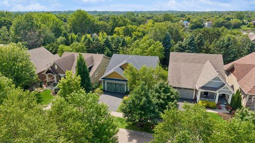 1236 Lakemoor Dr, Woodbury, MN, 55129-5245 | Card Image