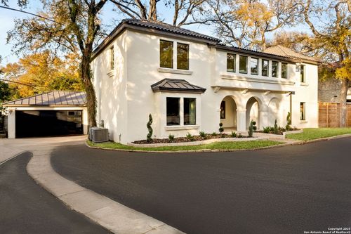 417 E Hildebrand Ave, San Antonio, TX, 78212-2502 | Card Image