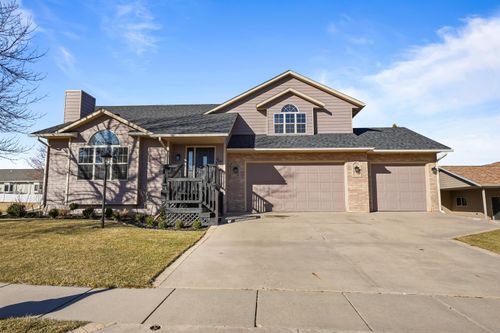 405 Maple Dr, Spearfish, SD, 57783-3221 | Card Image