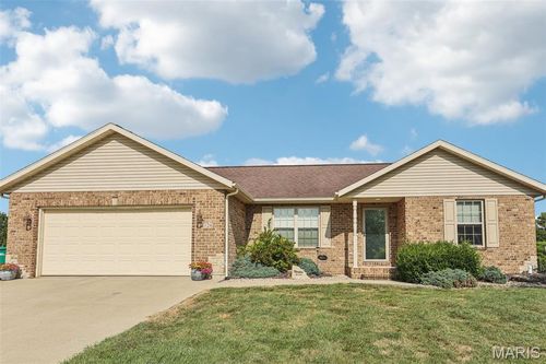126 Jefferson Dr, Breese, IL, 62230-1702 | Card Image