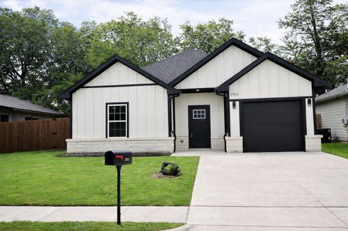 1903 King St, Greenville, TX, 75401-3249 | Card Image