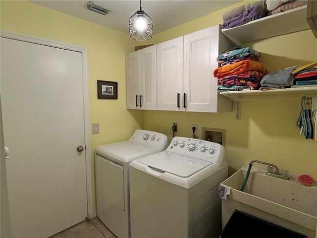 6211 Oak River Ter, House other with 3 bedrooms, 2 bathrooms and null parking in PORT ORANGE FL | Image 17