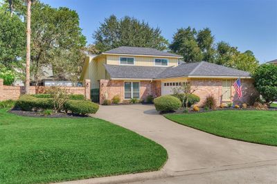 17426 Sorrel Ridge Drive, House other with 3 bedrooms, 2 bathrooms and null parking in Spring TX | Image 2