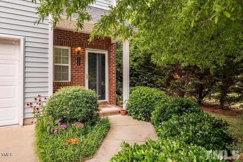 unit-e-245 Plaza Dr, Chapel Hill, NC, 27517-6802 | Card Image
