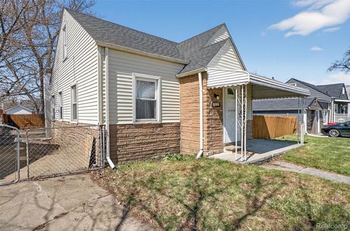 23131 Lambrecht Ave, Eastpointe, MI, 48021-1872 | Card Image