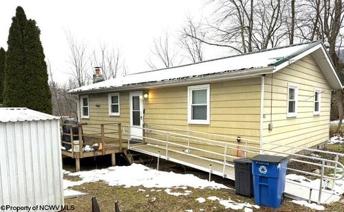 152 Spruce St, Parsons, WV, 26287-1230 | Card Image