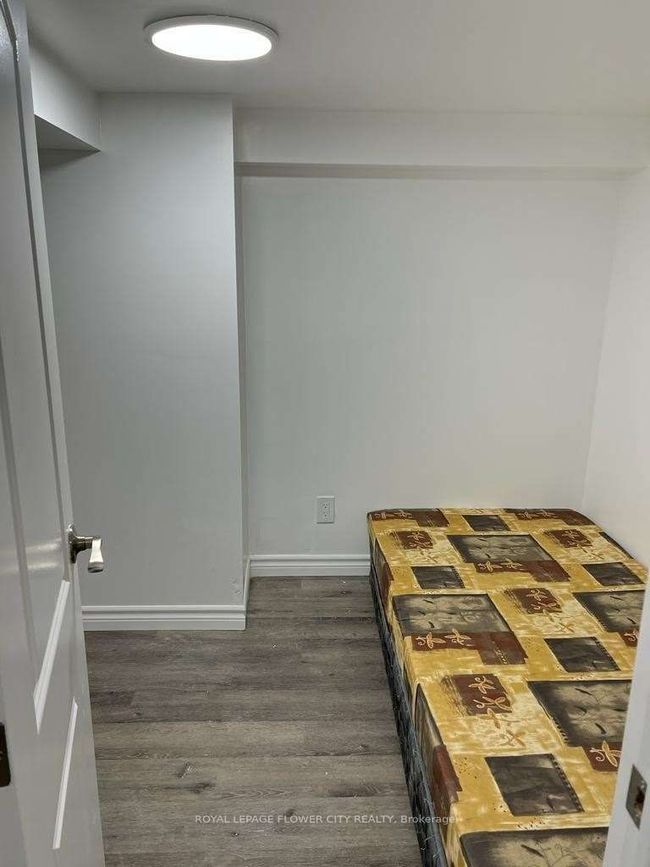 1122 Louis Ave, House other with 3 bedrooms, 3 bathrooms and 4 parking in Windsor ON | Image 17