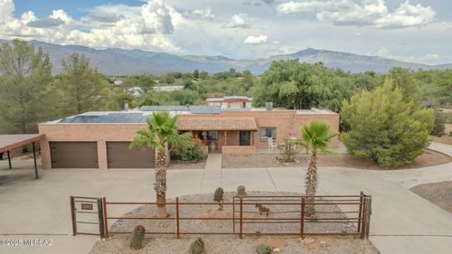7681 Avenida De Pina, Tucson, AZ, 85747-9709 | Card Image