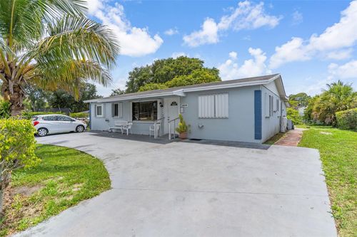 20630 Nw 37th Ct, Miami Gardens, FL, 33055-1161 | Card Image
