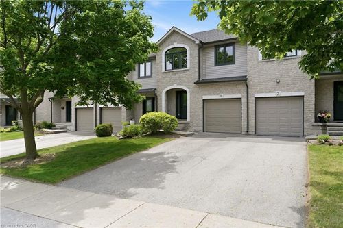 8-2110 Headon Road, Burlington, ON, L7M4S2 | Card Image