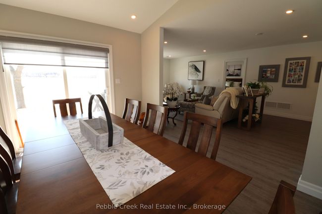 215 Lake Breeze Dr, House other with 2 bedrooms, 2 bathrooms and 2 parking in Goderich ON | Image 18