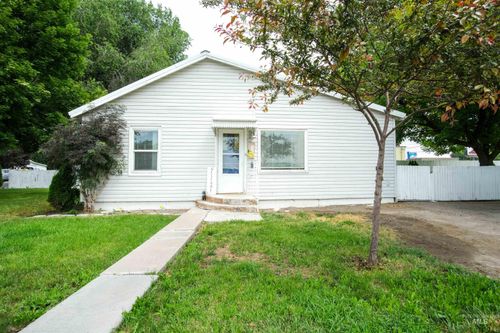 136 W 8th St, Burley, ID, 83318-1309 | Card Image