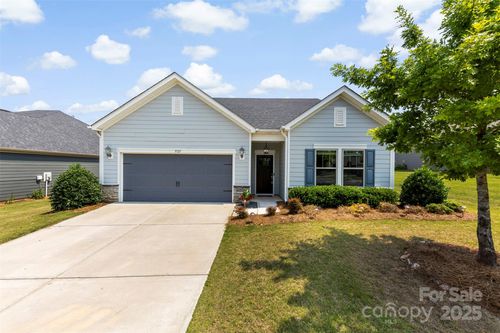 5727 Lavaux Ct, Charlotte, NC, 28214-8141 | Card Image