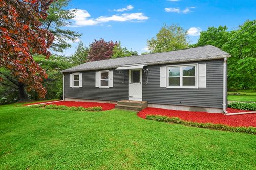 5 Tracy Dr, Wilbraham, MA, 01095-1927 | Card Image
