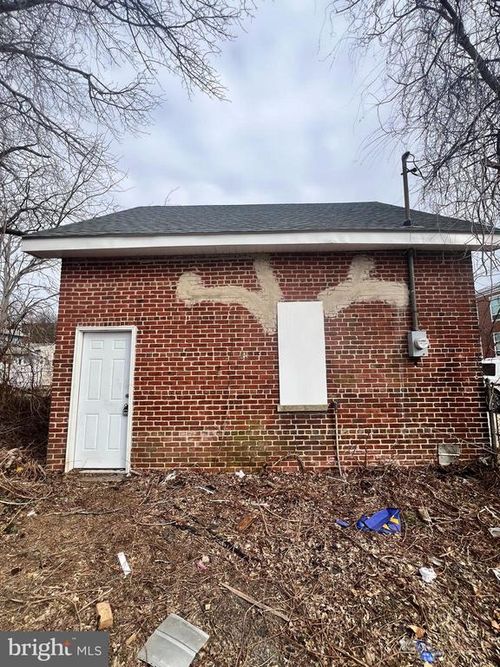 321 Barclay St, BURLINGTON, NJ, 08016-1737 | Card Image