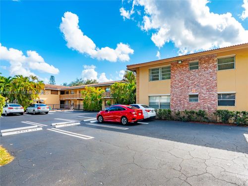 8704 Nw 35th St, Coral Springs, FL, 33065-4311 | Card Image