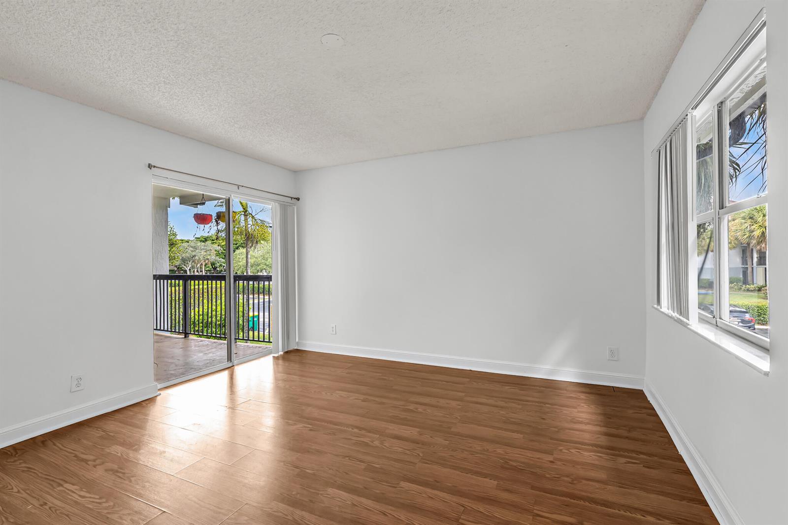 Residential in Tamarac 5