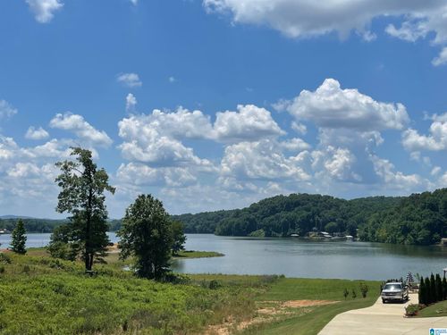 210-270 Lake Pointe Dr, LINCOLN, AL, 35096-4872 | Card Image